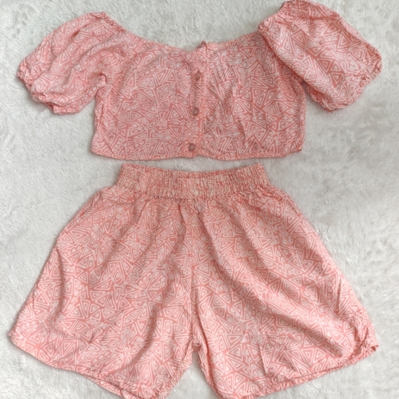 La Galería Medium Set Shorts Crop Top Pink Puff Sleeve Pockets Off The Shoulder - Picture 2 of 7